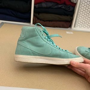 Nike Blazers blue high top size 6 youth